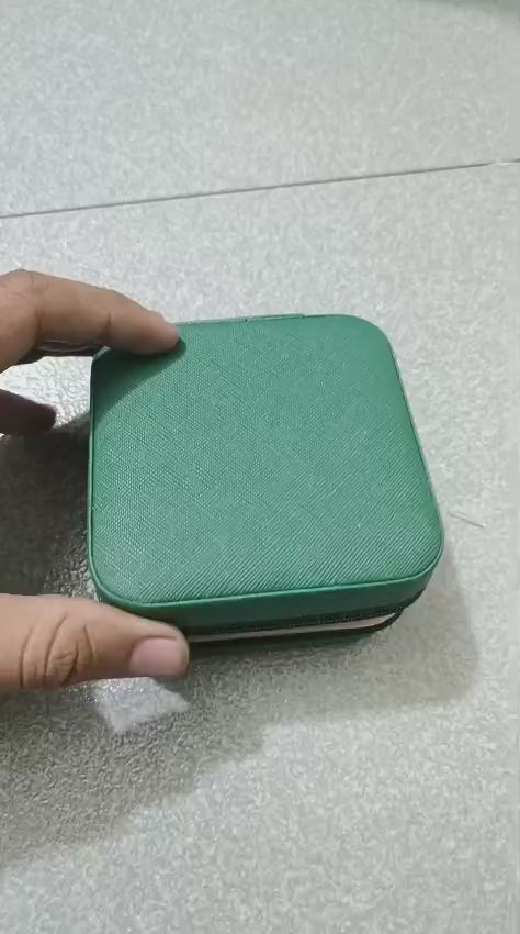 Portable Jewelry Organizer Box – Travel-Friendly Leather Case